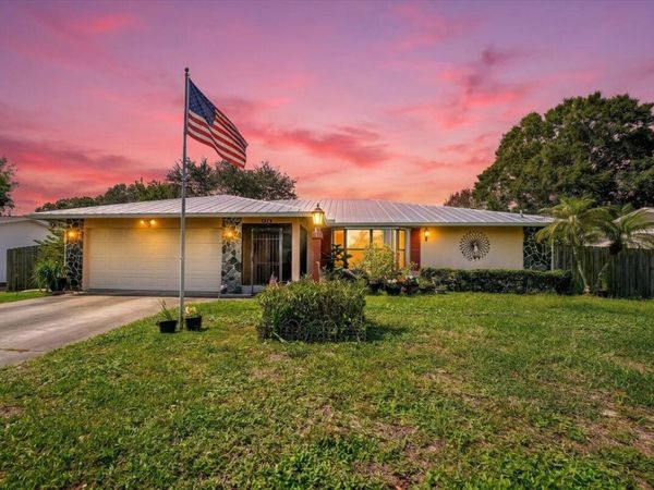 716 SE Evergreen Terrace, Port St. Lucie, FL 34983