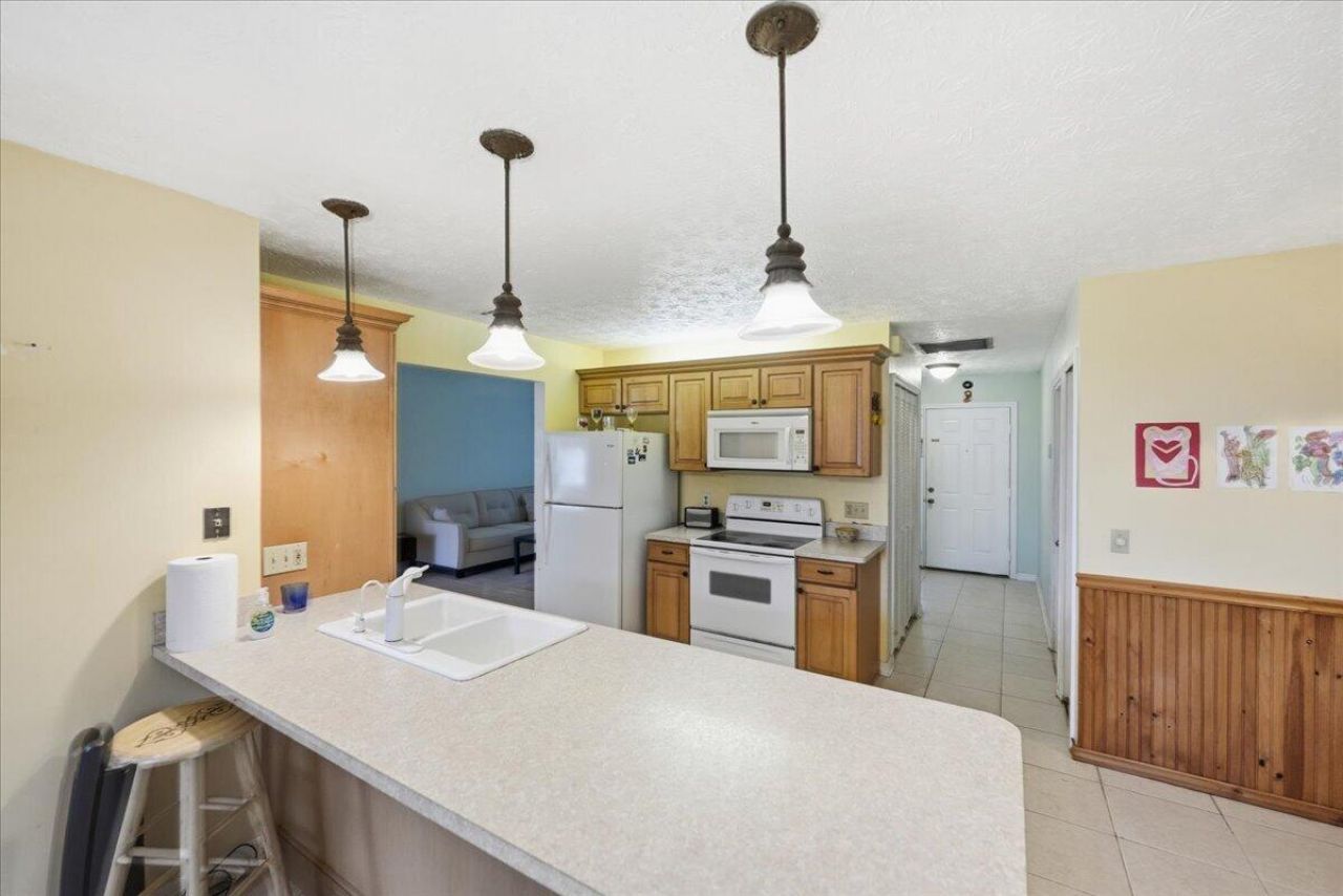 716 SE Evergreen Terrace, Port Saint Lucie, FL 34983 Photo