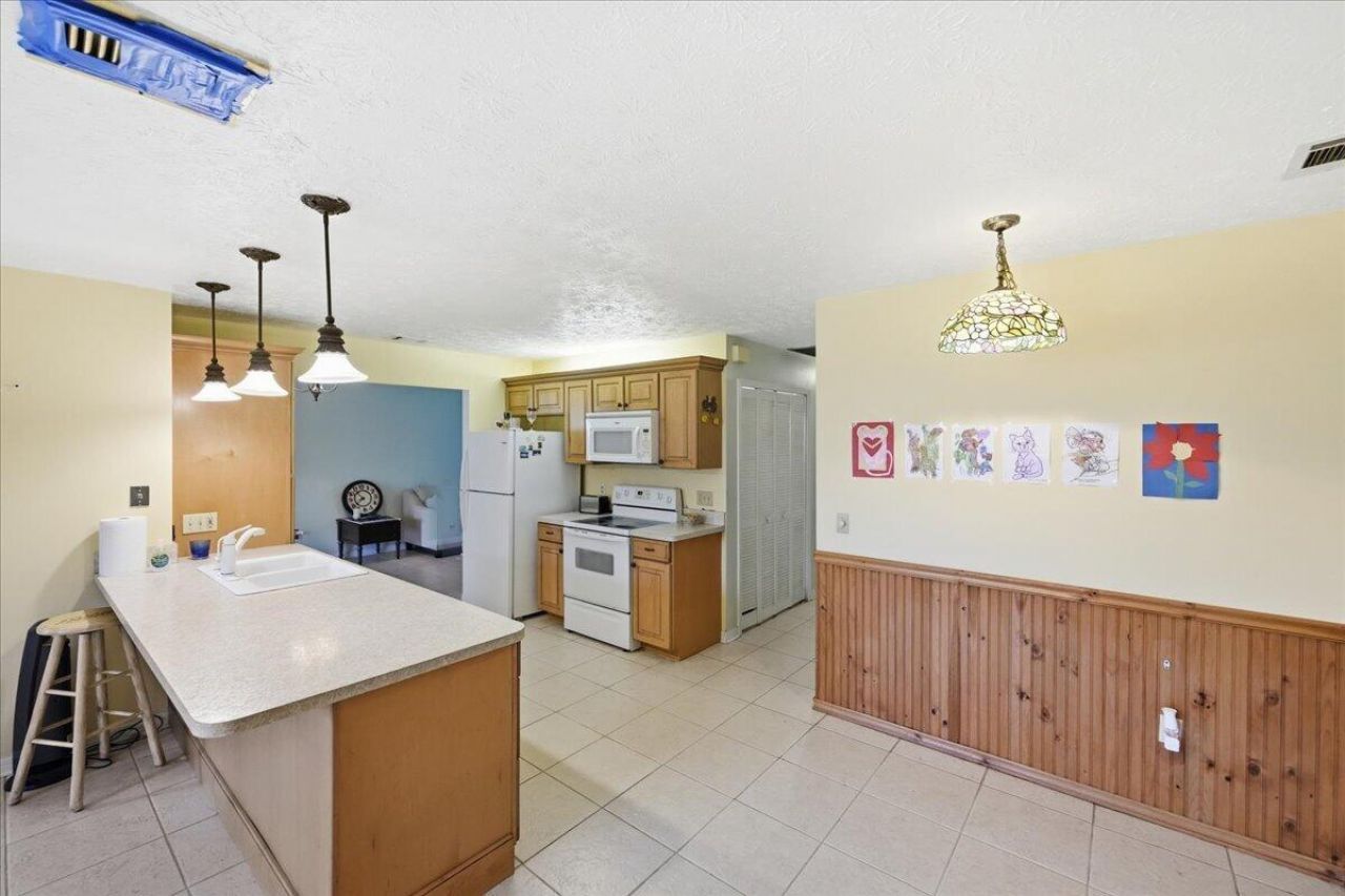 716 SE Evergreen Terrace, Port Saint Lucie, FL 34983 Photo