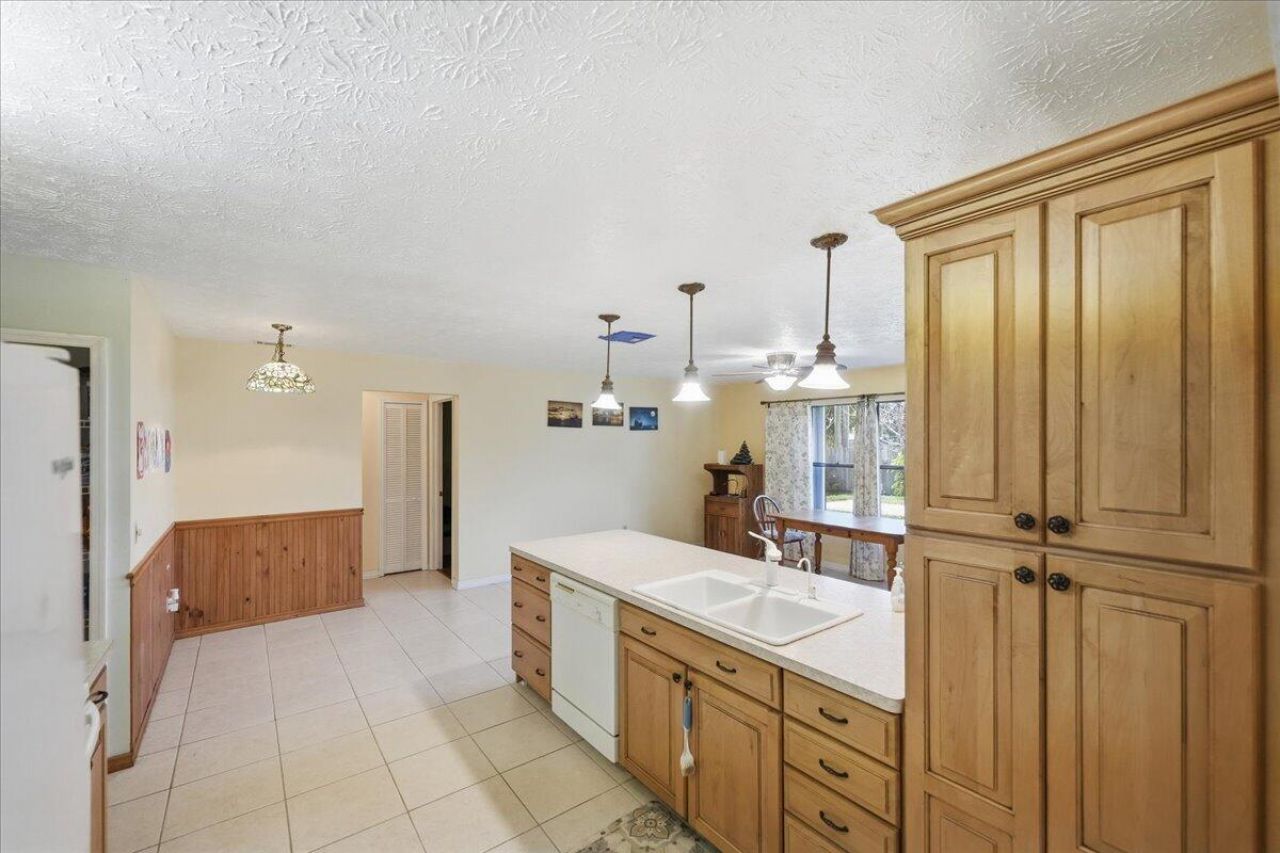 716 SE Evergreen Terrace, Port Saint Lucie, FL 34983 Photo