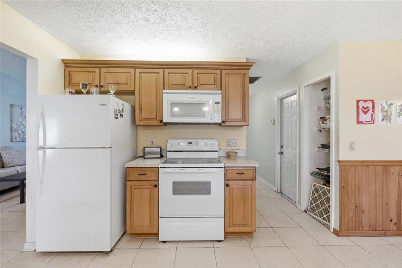 716 SE Evergreen Terrace, Port Saint Lucie, FL 34983 Photo