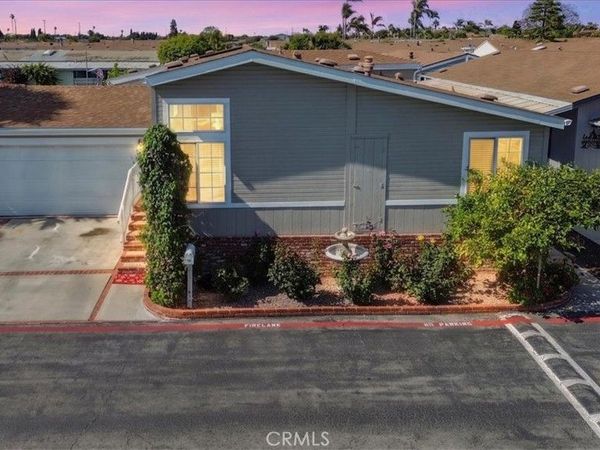 201 Crow Lane, Fountain Valley, CA 92708