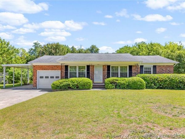 7517 Bridgeman Drive, Fayetteville, NC 28303