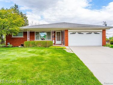 31308 Jay Drive, Warren, MI 48093