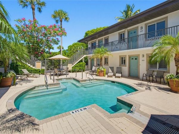 480 5th ST S, Unit 202, NAPLES, FL 34102