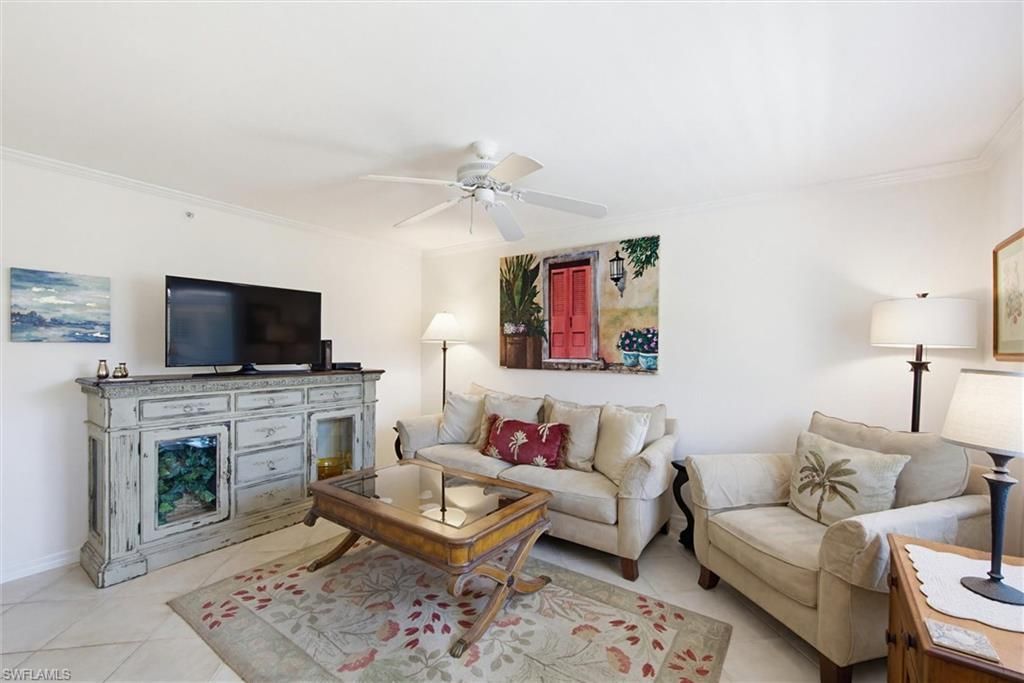 480 5th St S, Unit 202, Naples, FL 34102 Photo