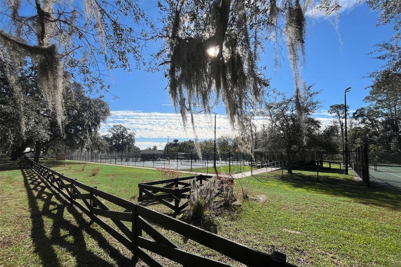 2078 Town Pasture Drive , Eustis, FL 32726 Photo