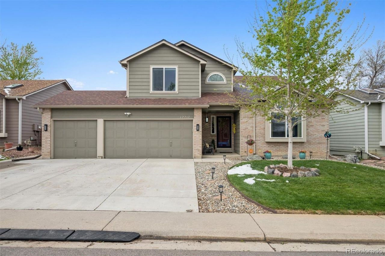 12217 W Aqueduct Drive, Littleton, CO 80127 Main Photo