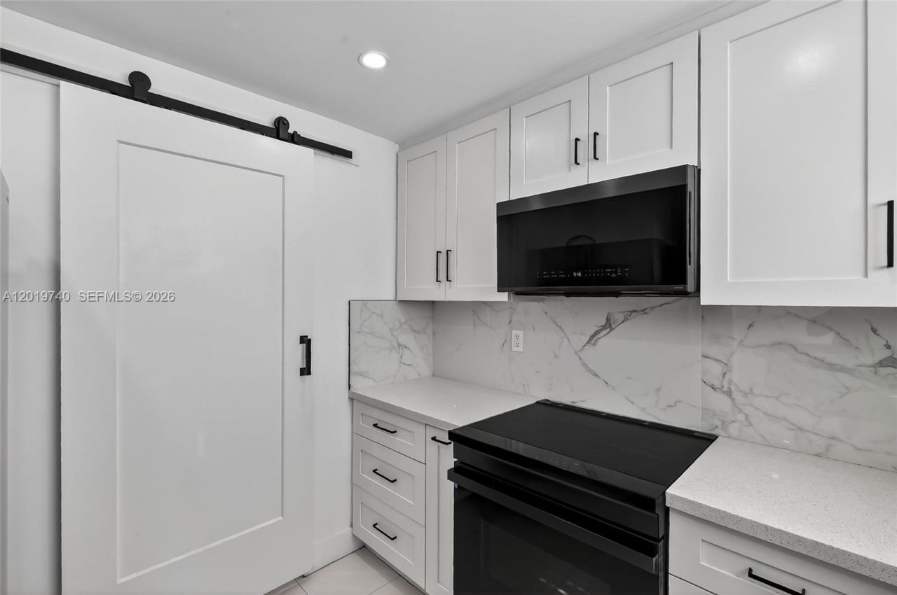 413 SW 5th Ave, Hallandale Beach, FL 33009 Photo