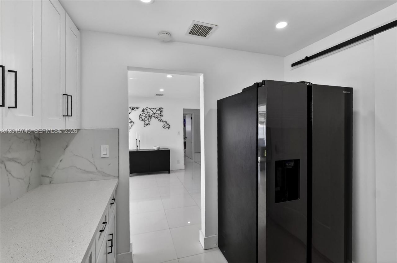 413 SW 5th Ave, Hallandale Beach, FL 33009 Photo
