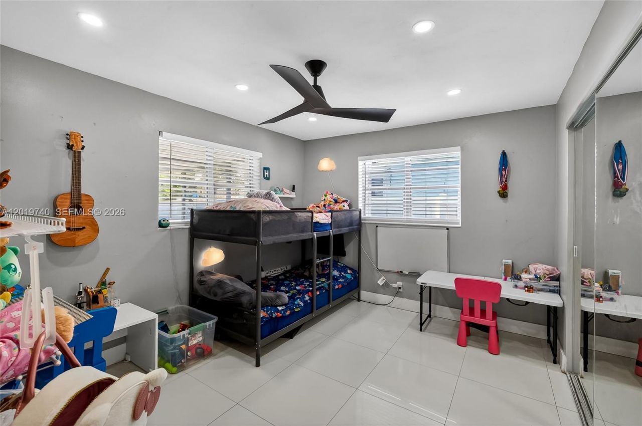 413 SW 5th Ave, Hallandale Beach, FL 33009 Photo