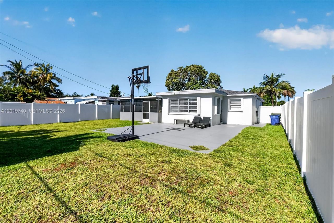 413 SW 5th Ave, Hallandale Beach, FL 33009 Photo