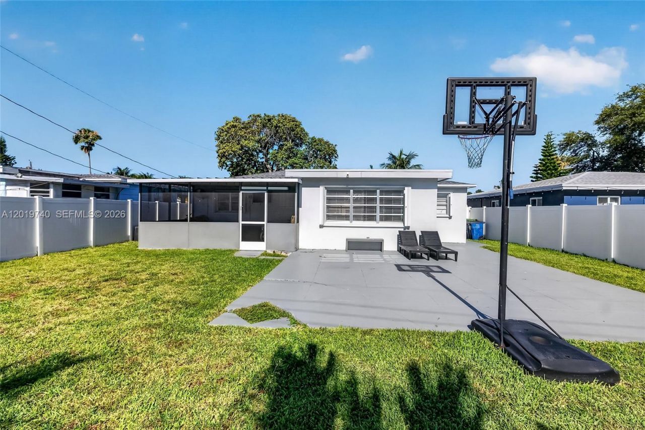 413 SW 5th Ave, Hallandale Beach, FL 33009 Photo