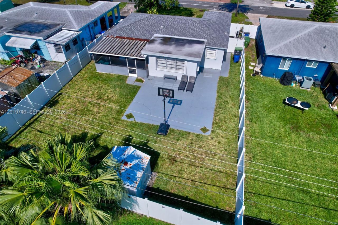 413 SW 5th Ave, Hallandale Beach, FL 33009 Photo