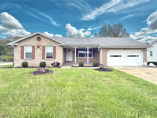 1215 Valley View Drive , Boardman, OH 44512