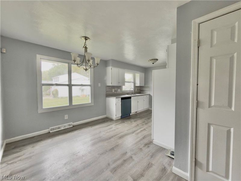 1215 Valley View Drive , Boardman, OH 44512 Photo 4