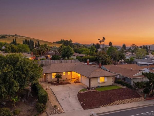 9767 Halberns Blvd , Santee, CA 92071