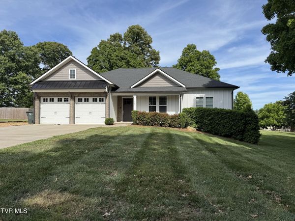 138 Isenberg Drive, Gray, TN 37615