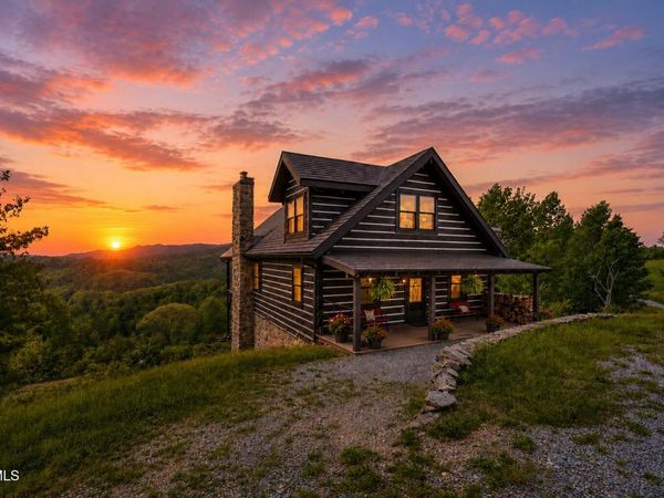 308 Walnut Mountain Farm Loop, Hampton, TN 37658