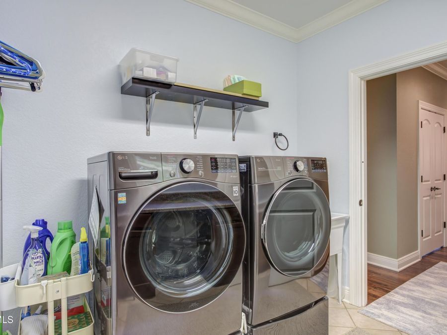 Property Image 43