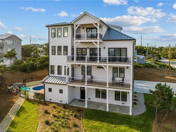 101 Melanie Street , Emerald Isle, NC 28594