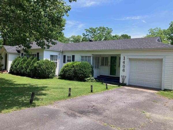 1406 Wayland Street , Judsonia, AR 72081