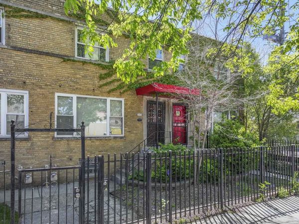 7843 S Yates Boulevard , Chicago, IL 60649