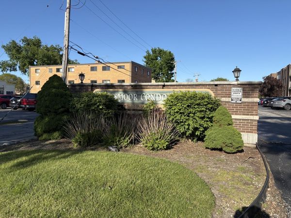 1117 Leavitt Avenue , Unit 108, Flossmoor, IL 60422