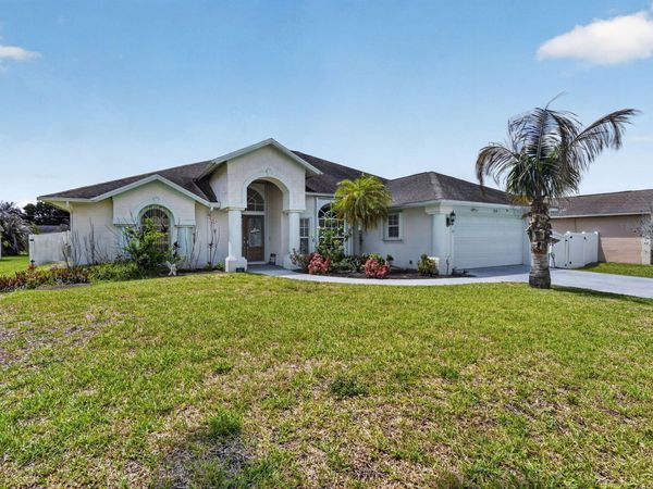 214 SW Holden Terrace, Port St. Lucie, FL 34984