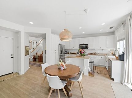 390 Soaring Hawk Ln, Sacramento, CA 95833 Photo