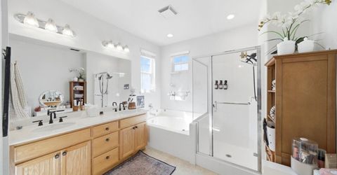 390 Soaring Hawk Ln, Sacramento, CA 95833 Photo