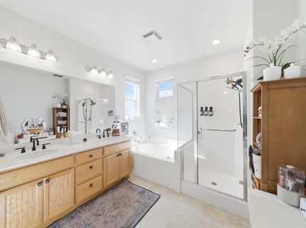 390 Soaring Hawk Ln, Sacramento, CA 95833 Photo