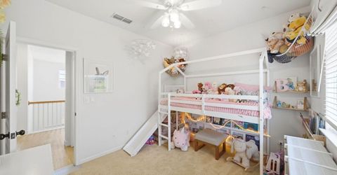 390 Soaring Hawk Ln, Sacramento, CA 95833 Photo