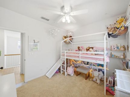 390 Soaring Hawk Ln, Sacramento, CA 95833 Photo