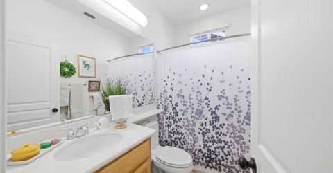 390 Soaring Hawk Ln, Sacramento, CA 95833 Photo