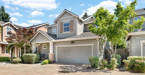 390 Soaring Hawk Ln, Sacramento, CA 95833 Photo