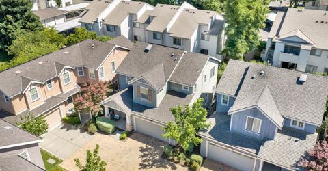 390 Soaring Hawk Ln, Sacramento, CA 95833 Photo