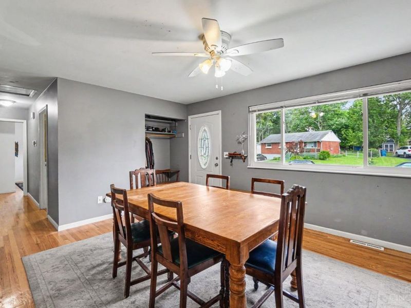 604 Neptune Way, Union Twp, OH 45244 Photo 2