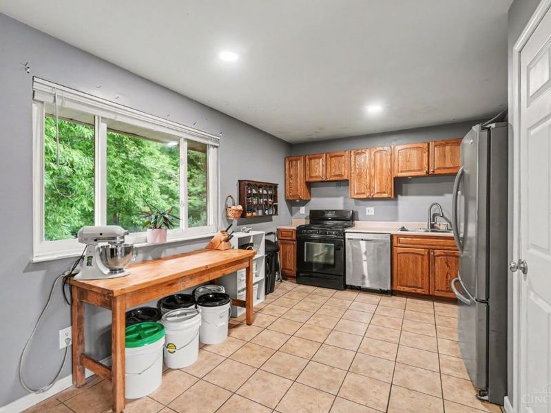 604 Neptune Way, Union Twp, OH 45244 Photo 5