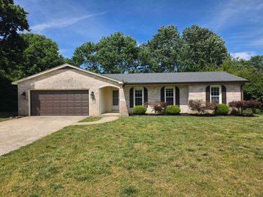 407 Quail Run Road, Versailles, KY 40383