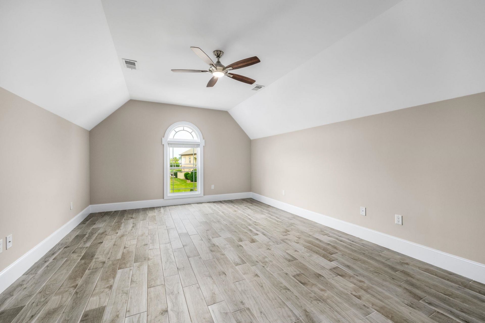 3133 Marsh Island Dr. Photo 38