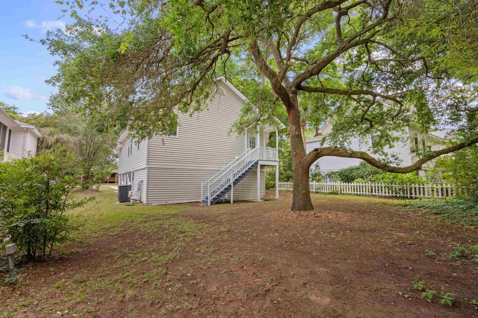 554 Hammock Ave.  Photo 37