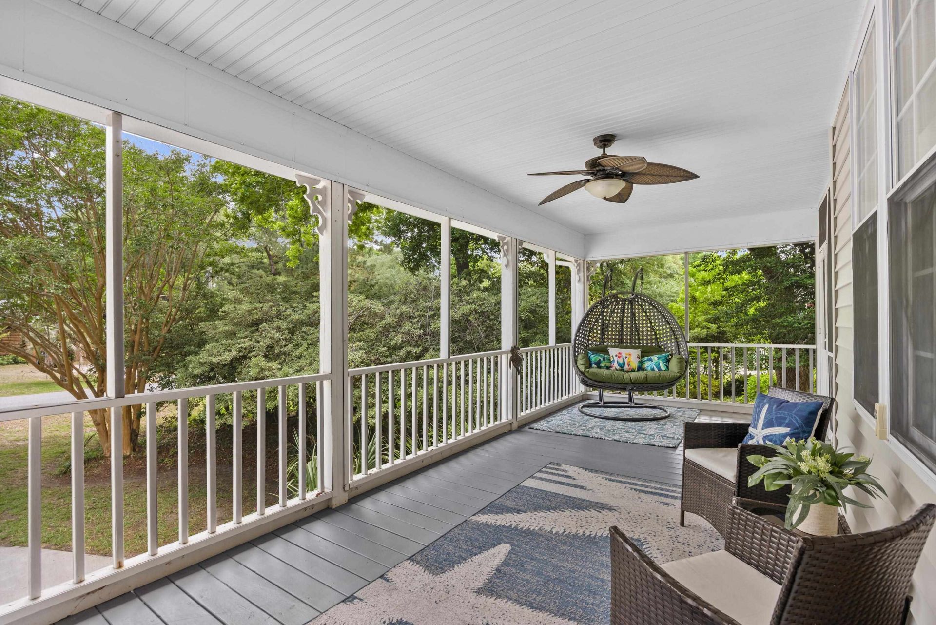 554 Hammock Ave.  Photo 4