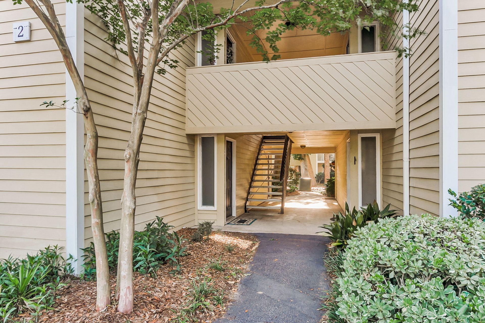 1054 Anna Knapp Boulevard Photo 4