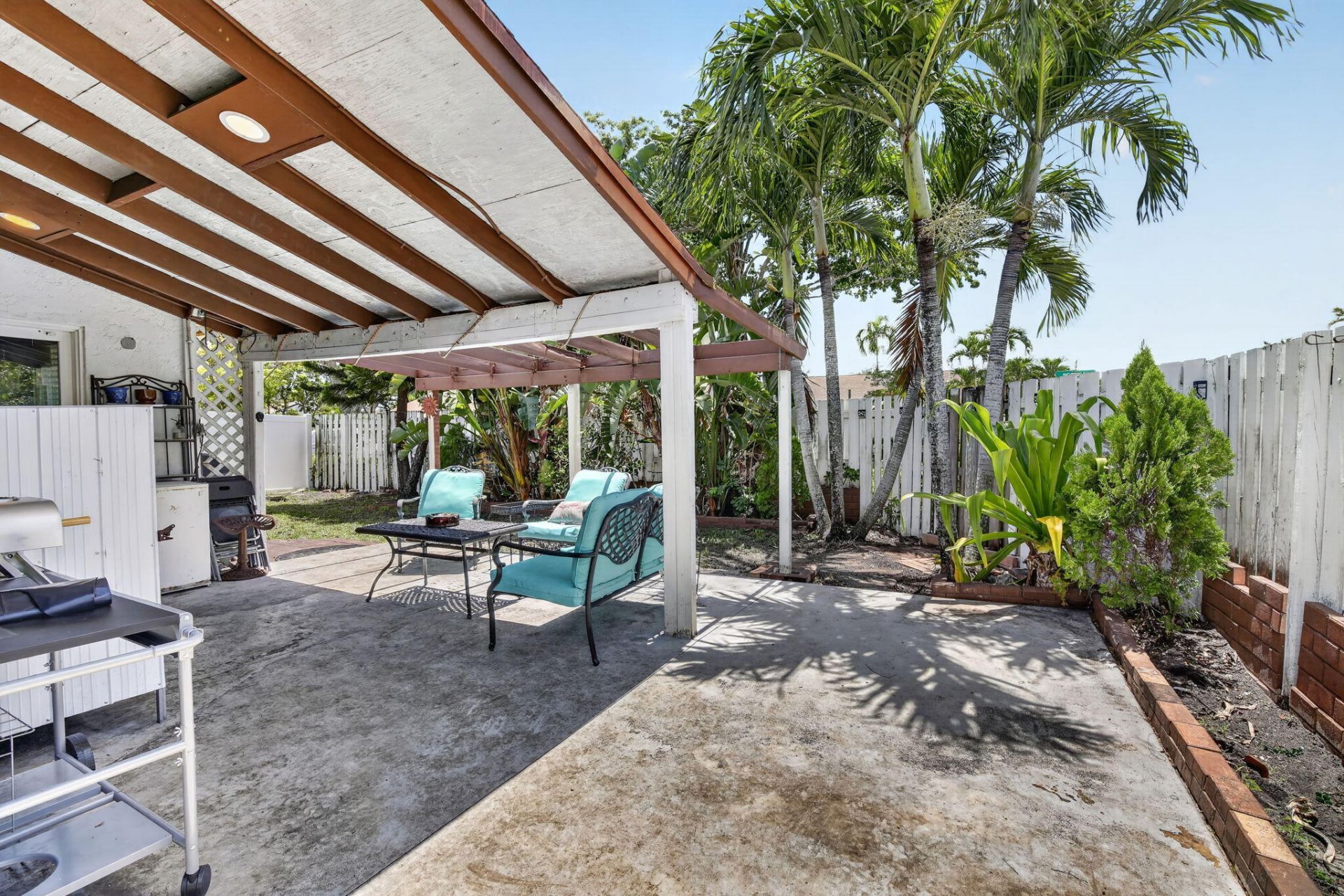 13970 Oaklawn Place, Davie, FL 33325 Photo