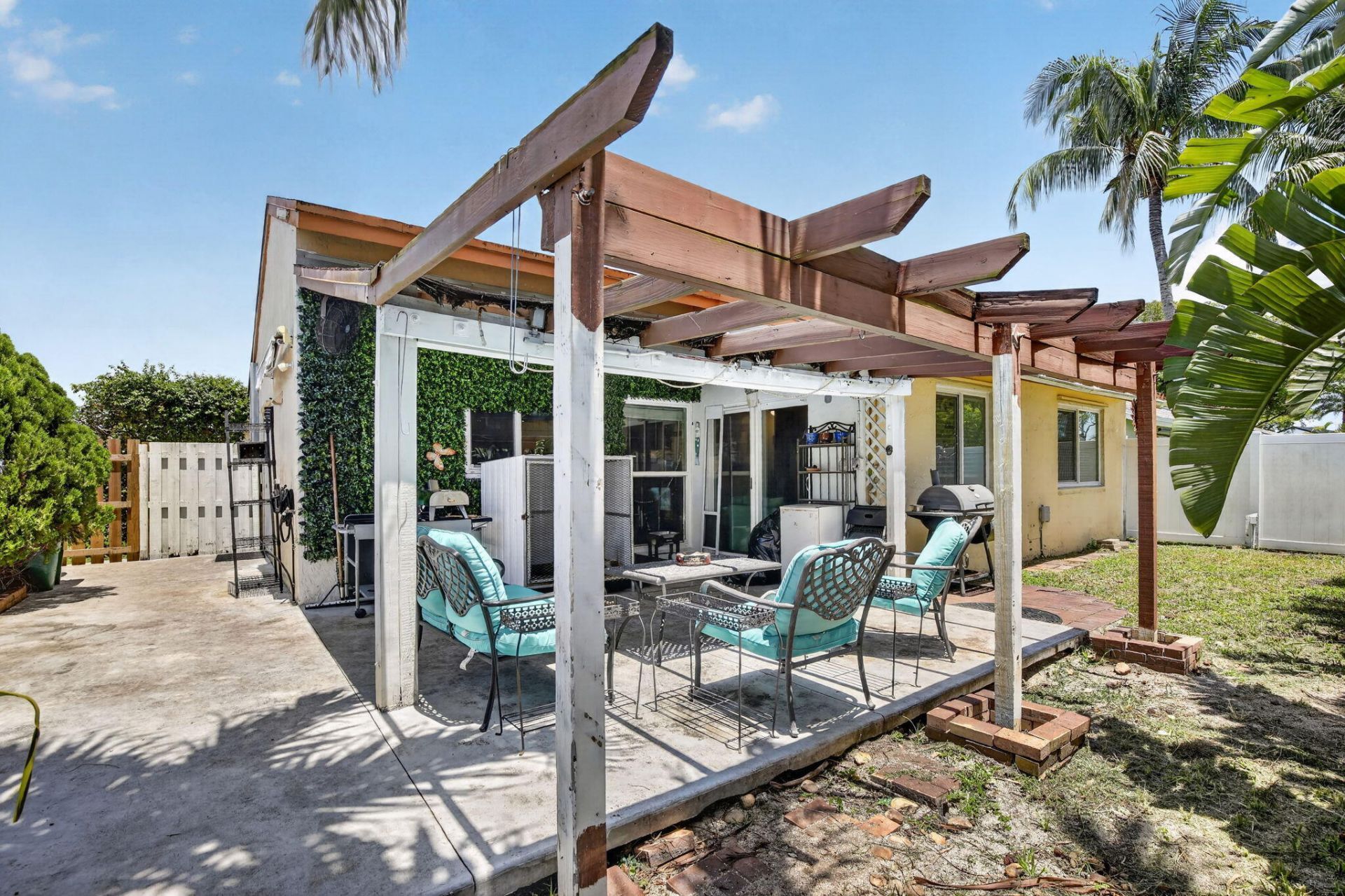 13970 Oaklawn Place, Davie, FL 33325 Photo