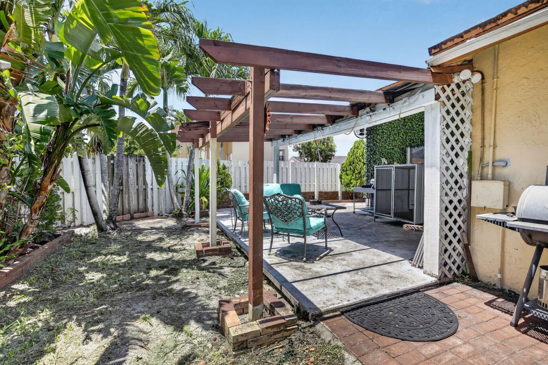13970 Oaklawn Place, Davie, FL 33325 Photo