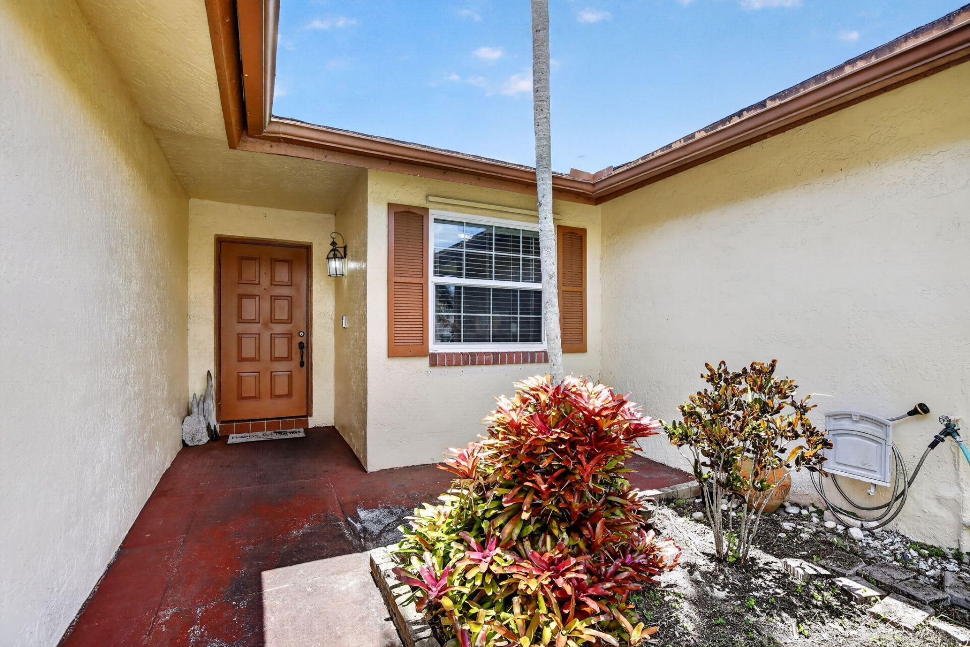 13970 Oaklawn Place, Davie, FL 33325 Photo