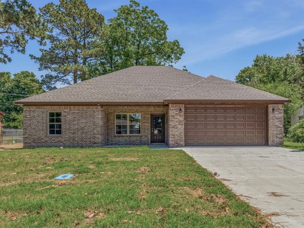 500 Thurmond, Leachville, AR 72438
