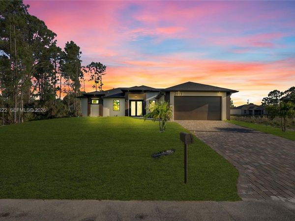 2813 40TH , Lehigh Acres, FL 33971
